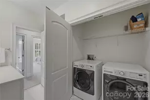 400 N Church St, Charlotte, NC 28202 - Photo 15