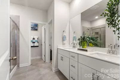 9842 Festival Way, Charlotte, NC 28215 - Photo 15