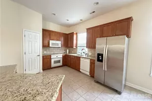 9315 Rosalyn Glen Rd, Cornelius, NC 28031 - Photo 5