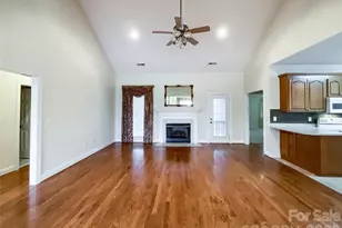 1406 Kent Ct, Monroe, NC 28110 - Photo 7