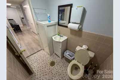 1525 Dale Earnhardt Boulevard, Kannapolis, NC 28083 - Photo 11