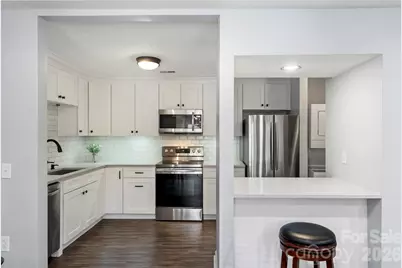 1032 Churchill Downs Court #J, Charlotte, NC 28211 - Photo 9