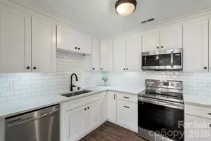 1032 Churchill Downs Ct, Charlotte, NC 28211 - Photo 11