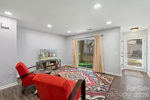 1032 Churchill Downs Ct, Charlotte, NC 28211 - Photo 7