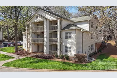 1032 Churchill Downs Court #J, Charlotte, NC 28211 - Photo 1
