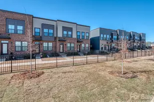 1033 Simcoe Ln, Charlotte, NC 28217 - Photo 3