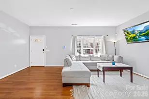 2823 Summergrove Ct, Matthews, NC 28105 - Photo 5