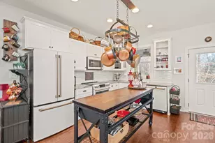 1107 Finger Bridge Rd, Hickory, NC 28602 - Photo 11