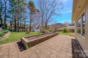 31 Knoll Ridge Dr, Asheville, NC 28804 - Photo 7