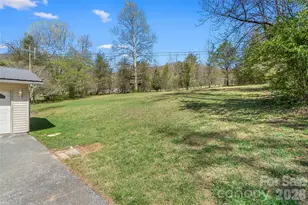 512 Paxton Creek Rd, Marion, NC 28752 - Photo 31