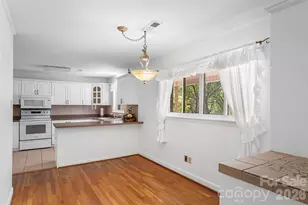 512 Paxton Creek Rd, Marion, NC 28752 - Photo 9