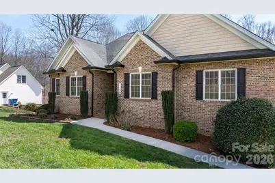 1158 Waterford Drive, Hickory, NC 28602 - Photo 3