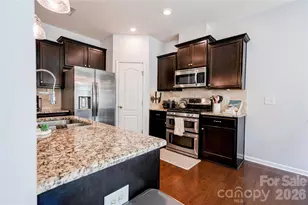 104 Burlingame Ct, Mooresville, NC 28117 - Photo 9