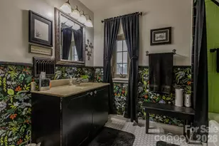 210 N Gaston St, Kings Mountain, NC 28086 - Photo 23