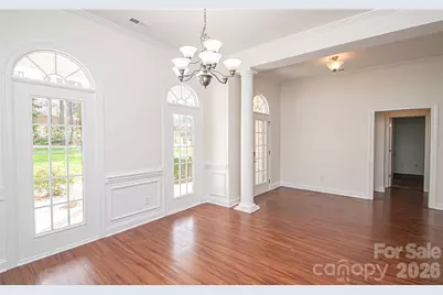 2725 Lakeview Circle, Matthews, NC 28105 - Photo 15