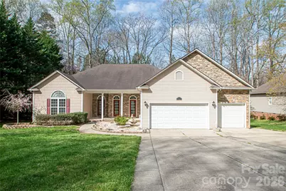 2725 Lakeview Circle, Matthews, NC 28105 - Photo 1