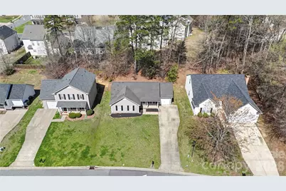 11434 Northwoods Forest Drive, Charlotte, NC 28214 - Photo 39