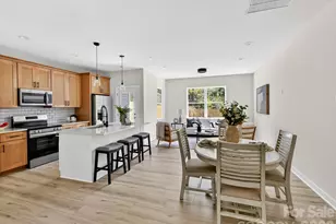 655 Stillgreen Ln, Charlotte, NC 28214 - Photo 9