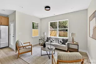 655 Stillgreen Ln, Charlotte, NC 28214 - Photo 9