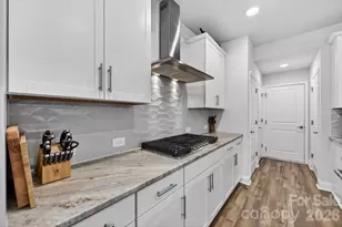 1136 Drummond Ave, Charlotte, NC 28205 - Photo 17