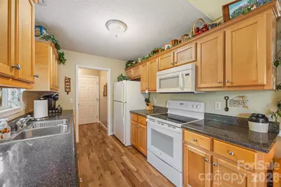 1254 Heritage Farm Road, Hickory, NC 28601 - Photo 15