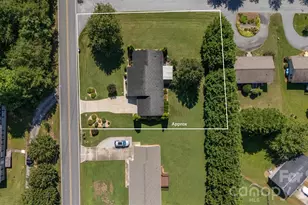 1254 Heritage Farm Rd, Hickory, NC 28601 - Photo 3