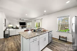 373 Court House Ave, York, SC 29745 - Photo 9