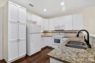 4492 Antelope Ln, Charlotte, NC 28269 - Photo 23