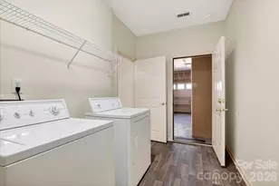 4492 Antelope Ln, Charlotte, NC 28269 - Photo 25