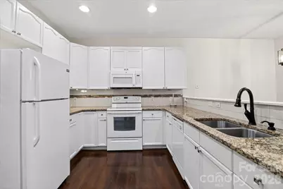 4492 Antelope Lane, Charlotte, NC 28269 - Photo 21