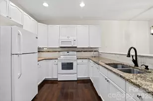 4492 Antelope Ln, Charlotte, NC 28269 - Photo 21