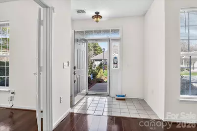 4492 Antelope Lane, Charlotte, NC 28269 - Photo 7