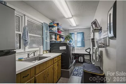 900 Magnolia Avenue NE, Valdese, NC 28690 - Photo 23