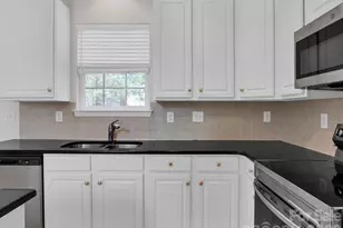 8723 Huntland Ct, Charlotte, NC 28277 - Photo 15