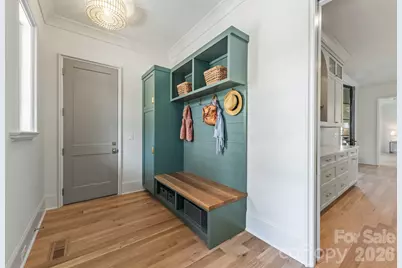 221 N Canterbury Road, Charlotte, NC 28211 - Photo 15