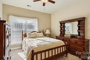 13234 Eastfield Village Ln, Charlotte, NC 28269 - Photo 13