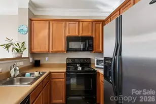 13234 Eastfield Village Ln, Charlotte, NC 28269 - Photo 11