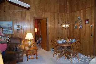 202 Knoll Cir, Newland, NC 28657 - Photo 7