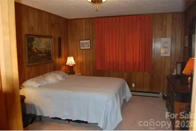 202 Knoll Circle, Newland, NC 28657 - Photo 9