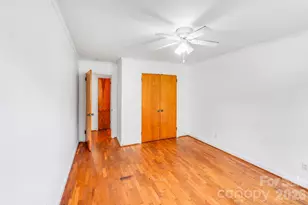 405 W Harvie Ave, Gastonia, NC 28052 - Photo 15