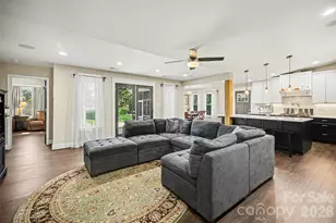 4629 Halstead Dr, Charlotte, NC 28209 - Photo 9