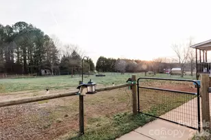 3237 Evondale Rd, Crouse, NC 28033 - Photo 3