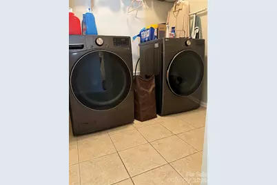 12700 Oldehurst Place, Charlotte, NC 28262 - Photo 13