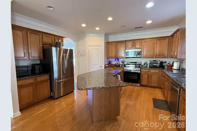 12700 Oldehurst Place, Charlotte, NC 28262 - Photo 7