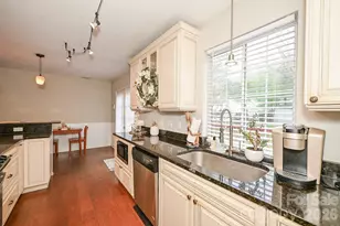 8908 Golf Ridge Dr, Charlotte, NC 28277 - Photo 17