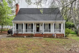 8908 Golf Ridge Dr, Charlotte, NC 28277 - Photo 1