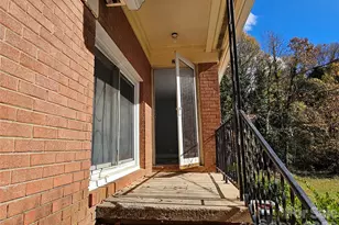 3110 Capitol Dr, Charlotte, NC 28208 - Photo 3