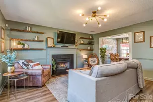 1512 Hollythorne Dr, Rock Hill, SC 29732 - Photo 3