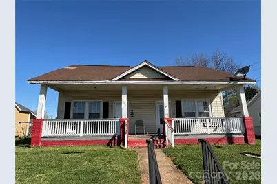 135 E Spencer Avenue, Gastonia, NC 28054 - Photo 1
