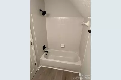 5637 Hedgecrest Place, Charlotte, NC 28269 - Photo 29